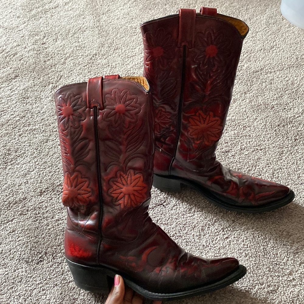 Cat’s Paw Vintage Western Cowboy Boots Red Floral Embroidered Leather SIZE 7 - Picture 1 of 16
